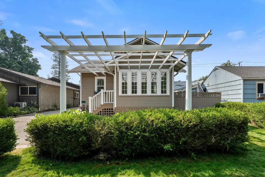 1126 E 29th Ave, Spokane, WA 99203 - #2