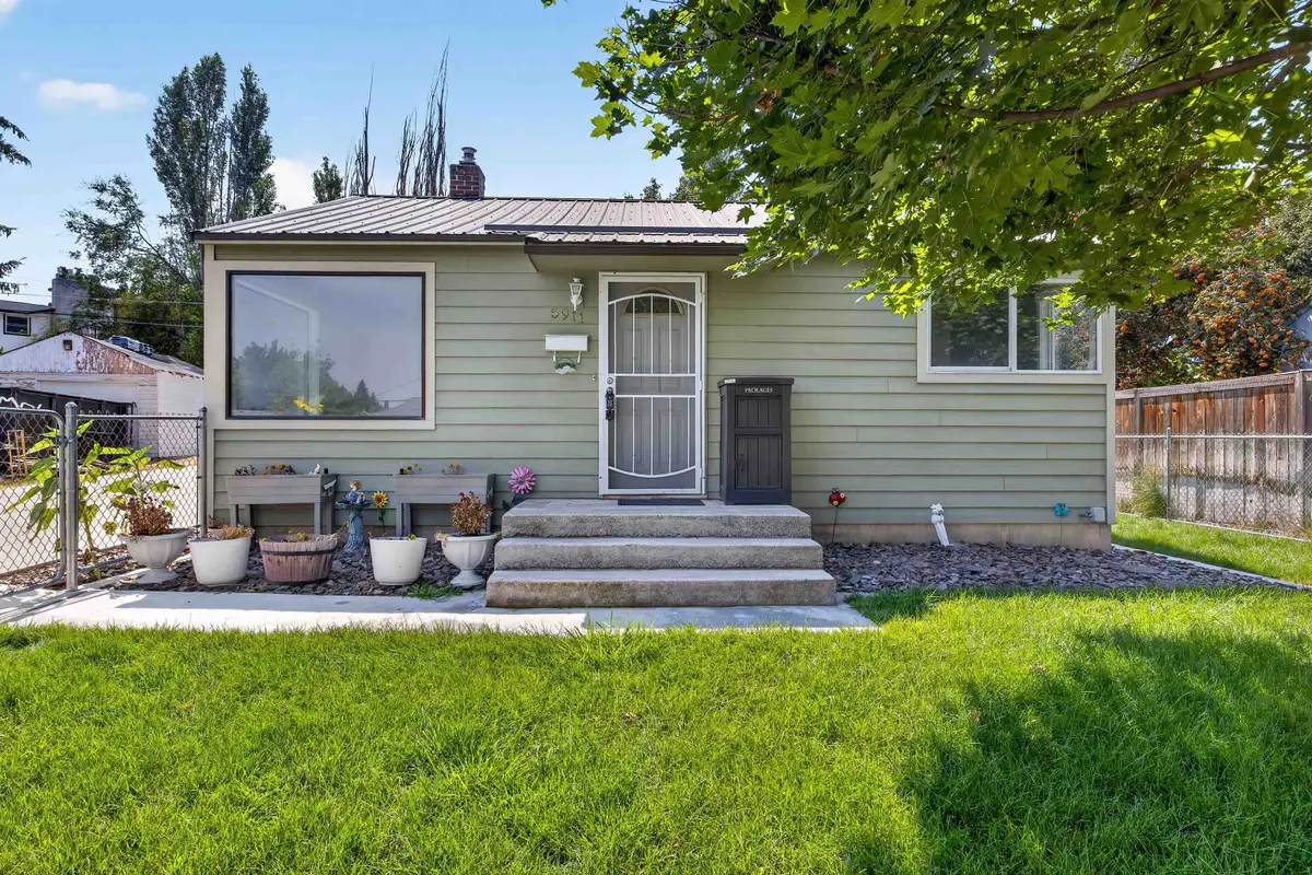 5911 N Braeburn Dr, Spokane, WA 99205 - #1