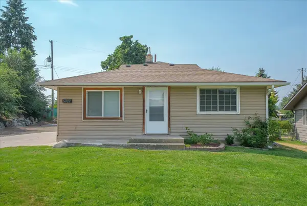5927 N Cochran St, Spokane, WA 99205