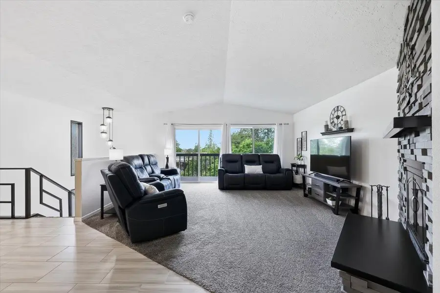 2113 S Vera Crest Dr, Veradale, WA 99037 - #3