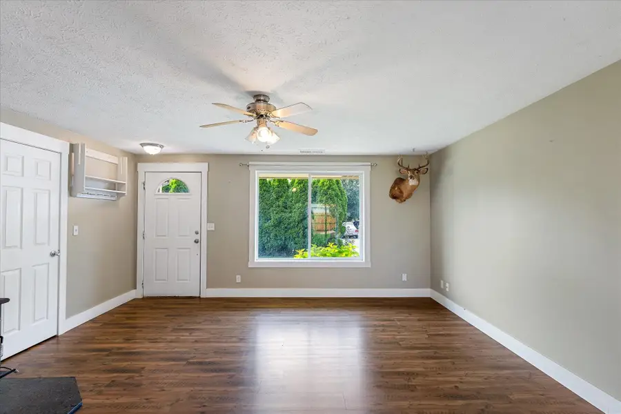 6 W 4th Ave, Deer Park, WA 99006 - #3