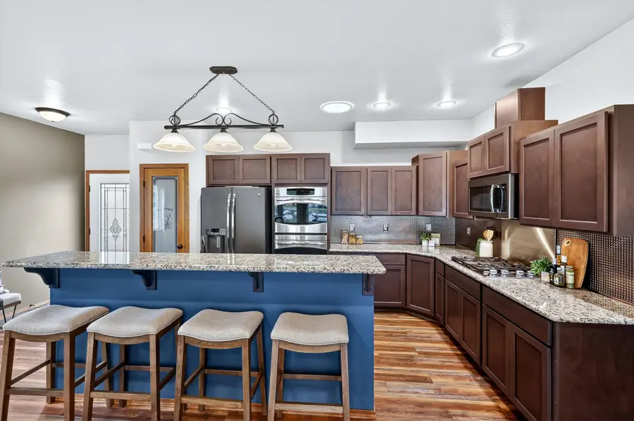 1003 S Henry Rd, Greenacres, WA 99016 - #2