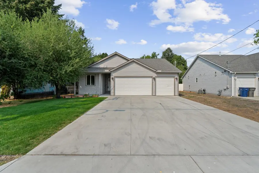 111 N Herald Rd, Spokane Valley, WA 99206 - #3