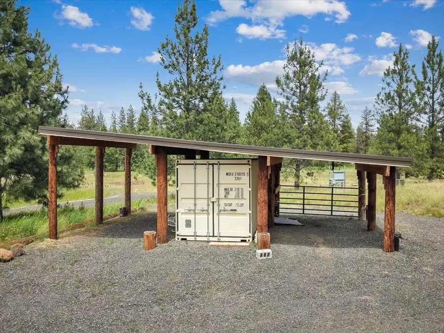 14933 W Burnett Rd, Nine Mile Falls, WA 99026 - #2