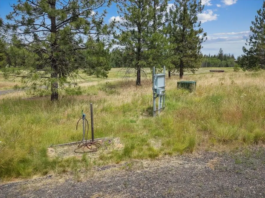14933 W Burnett Rd, Nine Mile Falls, WA 99026 - #3