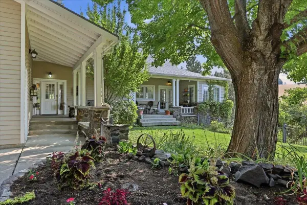 8417 S Windmill Rd, Spokane, WA 99223