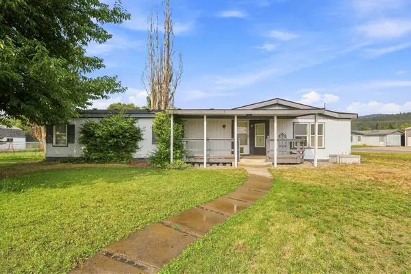 5015 N Campbell Rd, Otis Orchards, WA 99027
