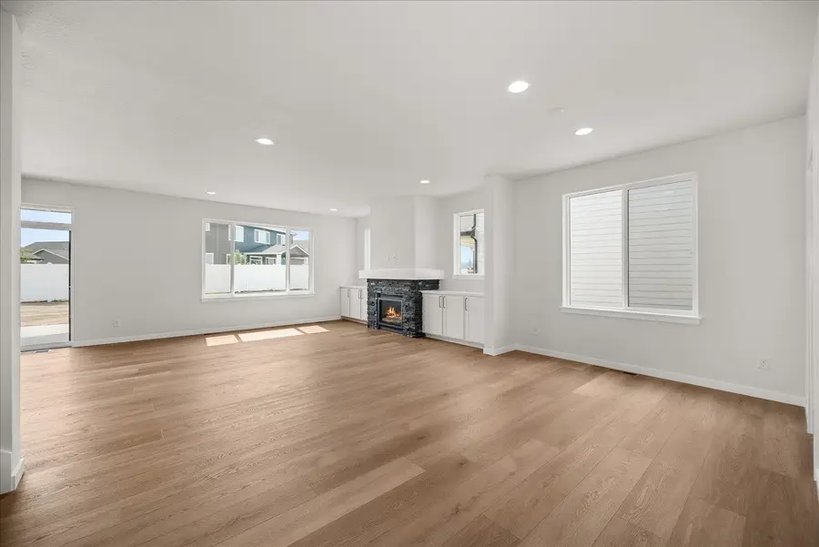 12242 N Valencia Ave, Spokane, WA 99218 - #3