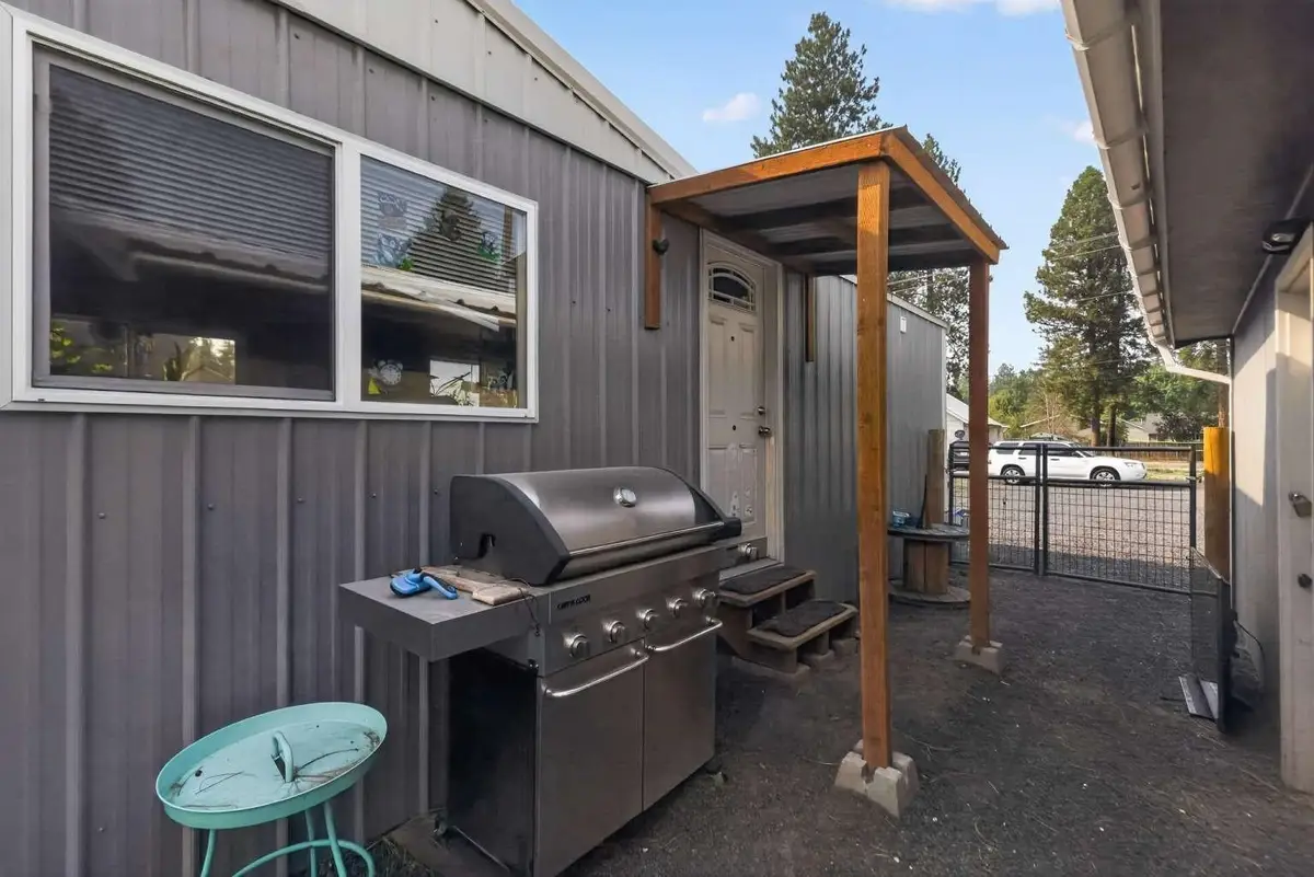 426 E 6th Ave, Deer Park, WA 99006 - #1