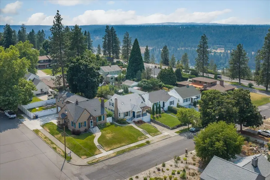 1107 W 27th Ave, Spokane, WA 99203-1310 - #2