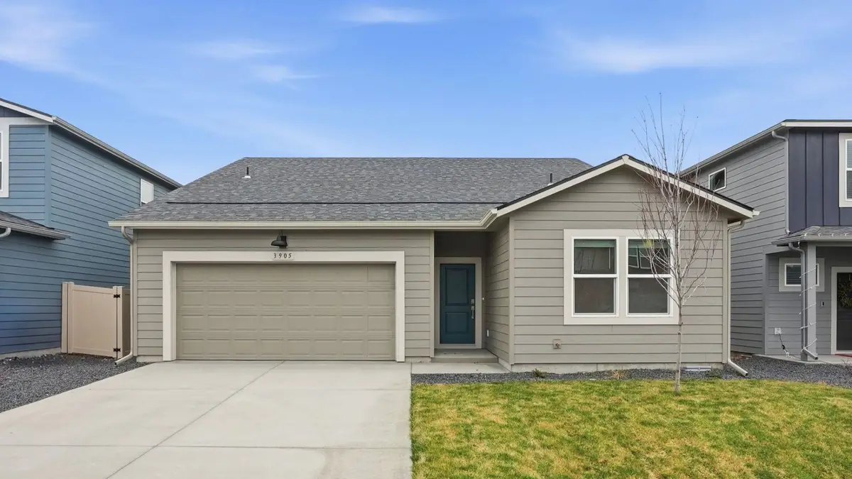 3814 S Mccabe Ln, Spokane, WA 99206 - #1