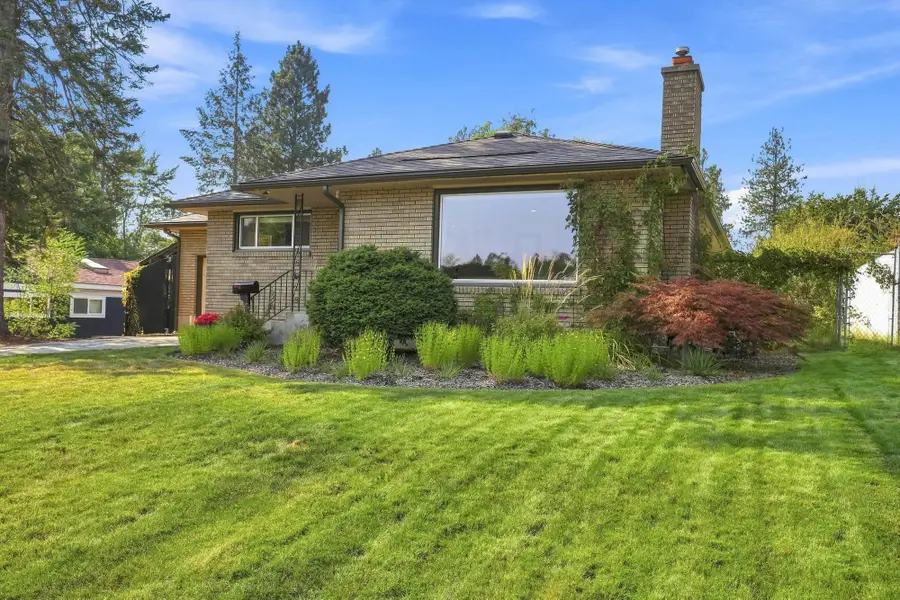 3228 W Queen Pl, Spokane, WA 99205 - #2
