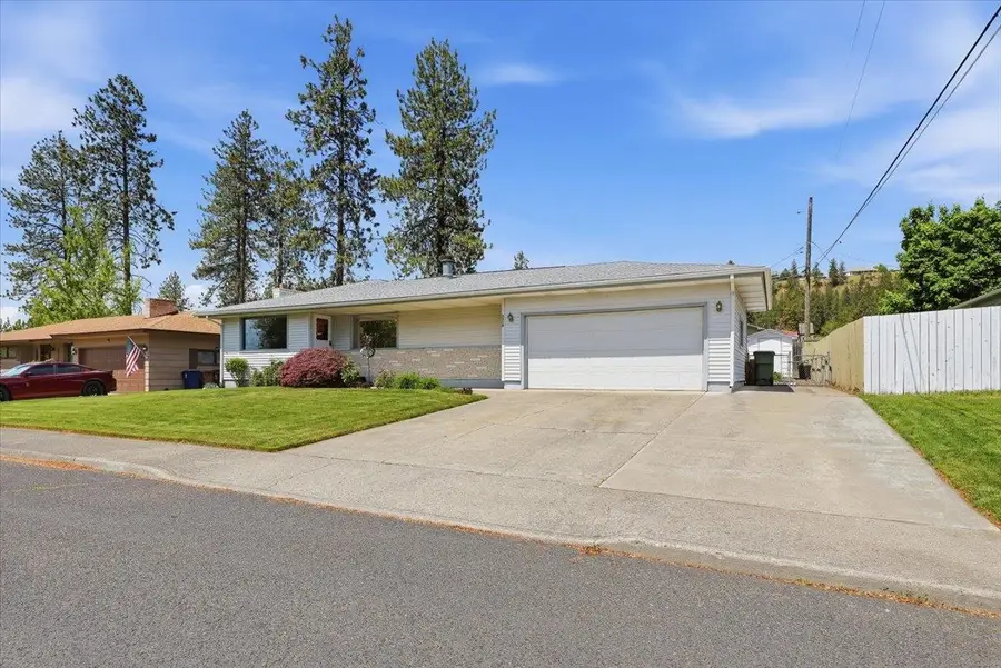 3314 W Beacon Ave, Spokane, WA 99208 - #3
