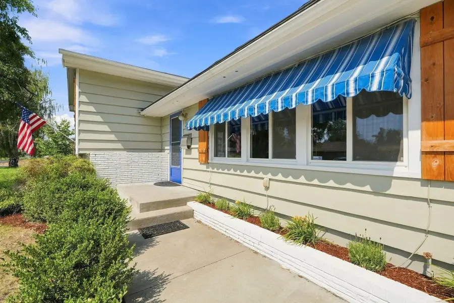 2116 W Gordon Ave, Spokane, WA 99205 - #2