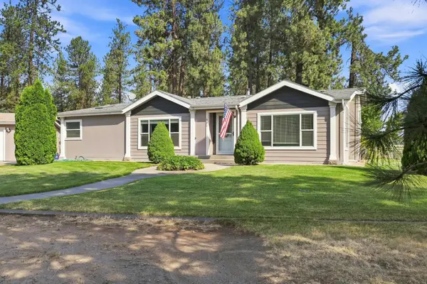 321 E Saltz Ln, Deer Park, WA 99006