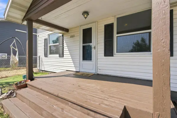 1523 E Nebraska Ave, Spokane, WA 99208
