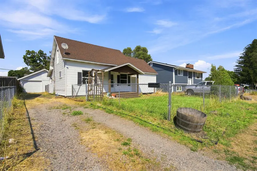 1523 E Nebraska Ave, Spokane, WA 99208 - #2