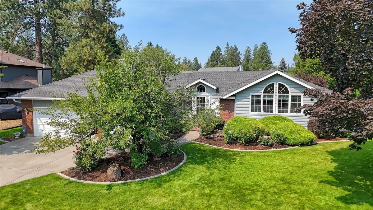 1811 E 51st Rd, Spokane, WA 99223 - #1