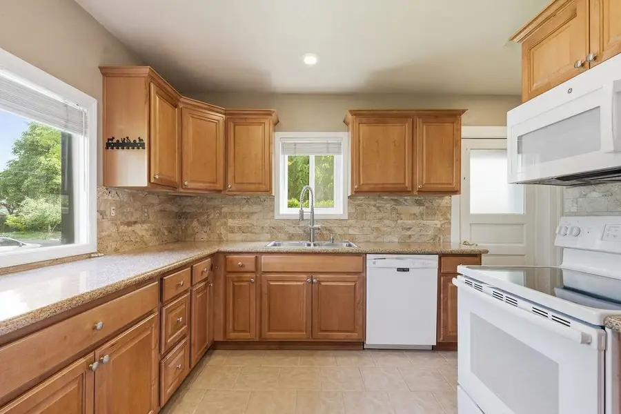 622 E 27th Ave, Spokane, WA 99203 - #3