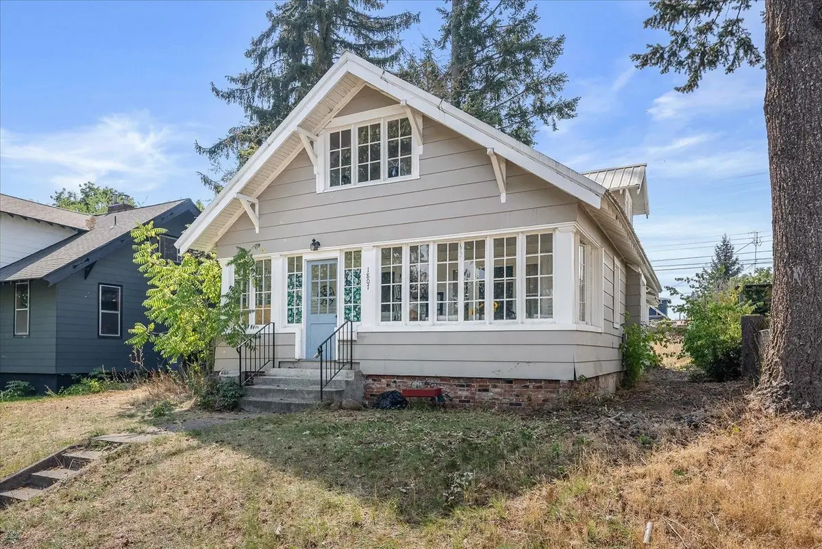 1807 W Chelan Ave, Spokane, WA 99205 - #1