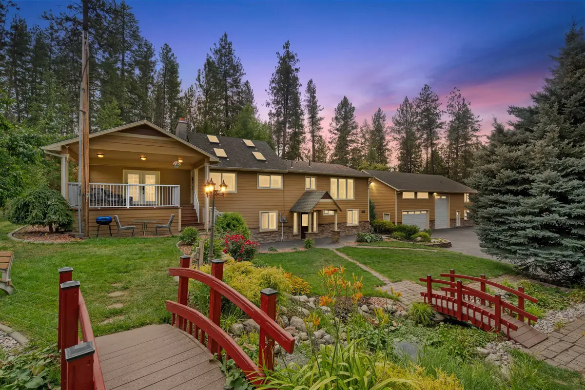 15922 E Foothills Rd, Spokane, WA 99217 - #1