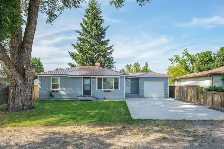 8209 E Indiana Ave, Spokane Valley, WA 99212 - #2