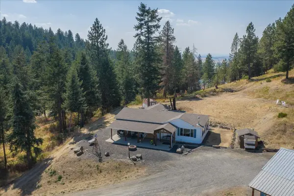 17405 E Rocky Top Ln, Spokane, WA 99217