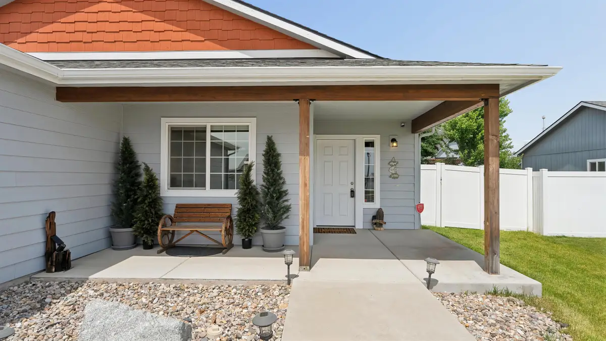 1609 E Marilyn Cir, Deer Park, WA 99006 - #1