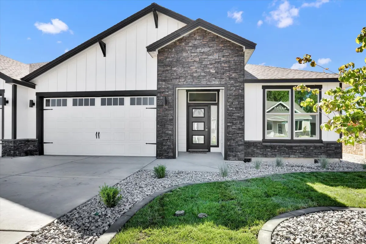 1109 - 30 N Country Club Dr #30, Deer Park, WA 99006 - #1