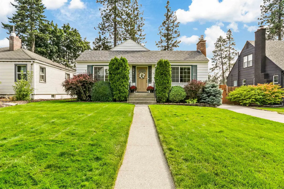 944 E 41st Ave, Spokane, WA 99202 - #1