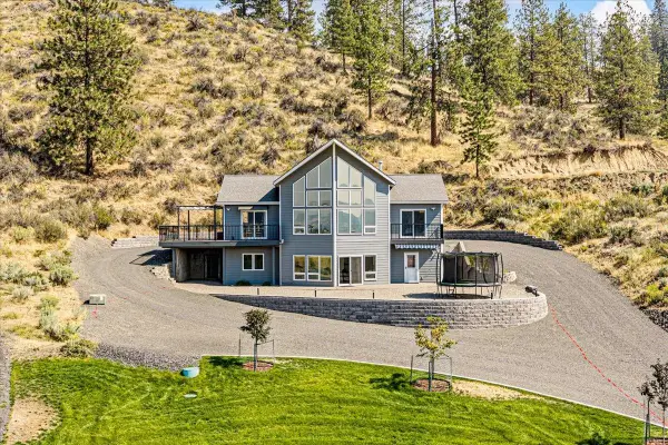 42300 Buckhorn Rd N, Deer Meadows, WA 99122
