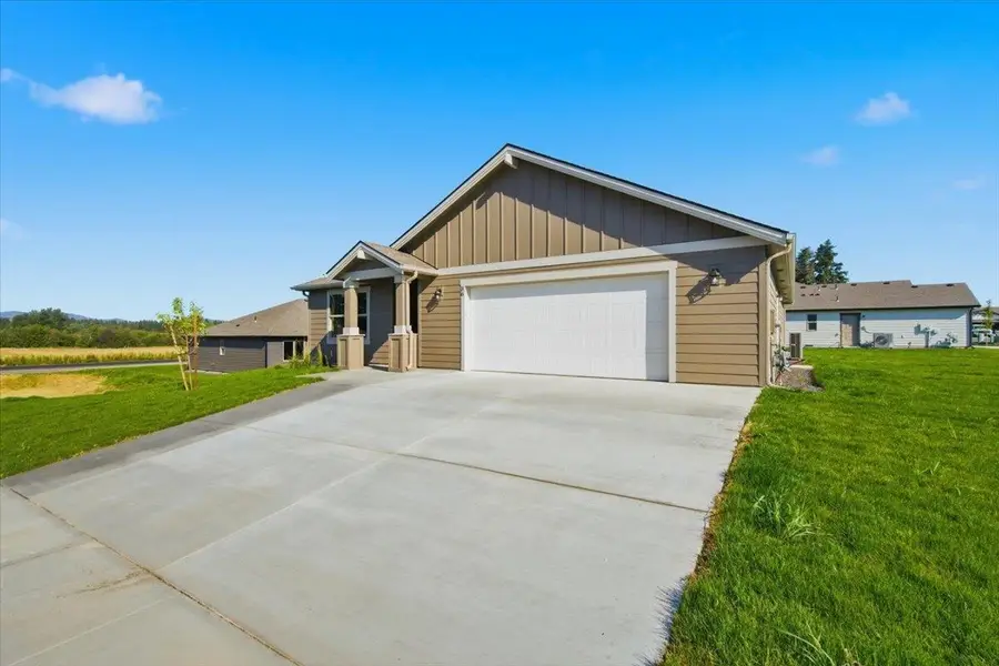 36 W 12th St, Deer Park, WA 99006 - #3