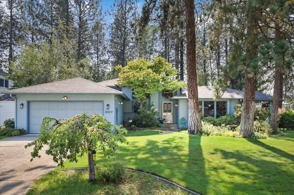 207 W Woodway Ave, Spokane, WA 99218 - #1
