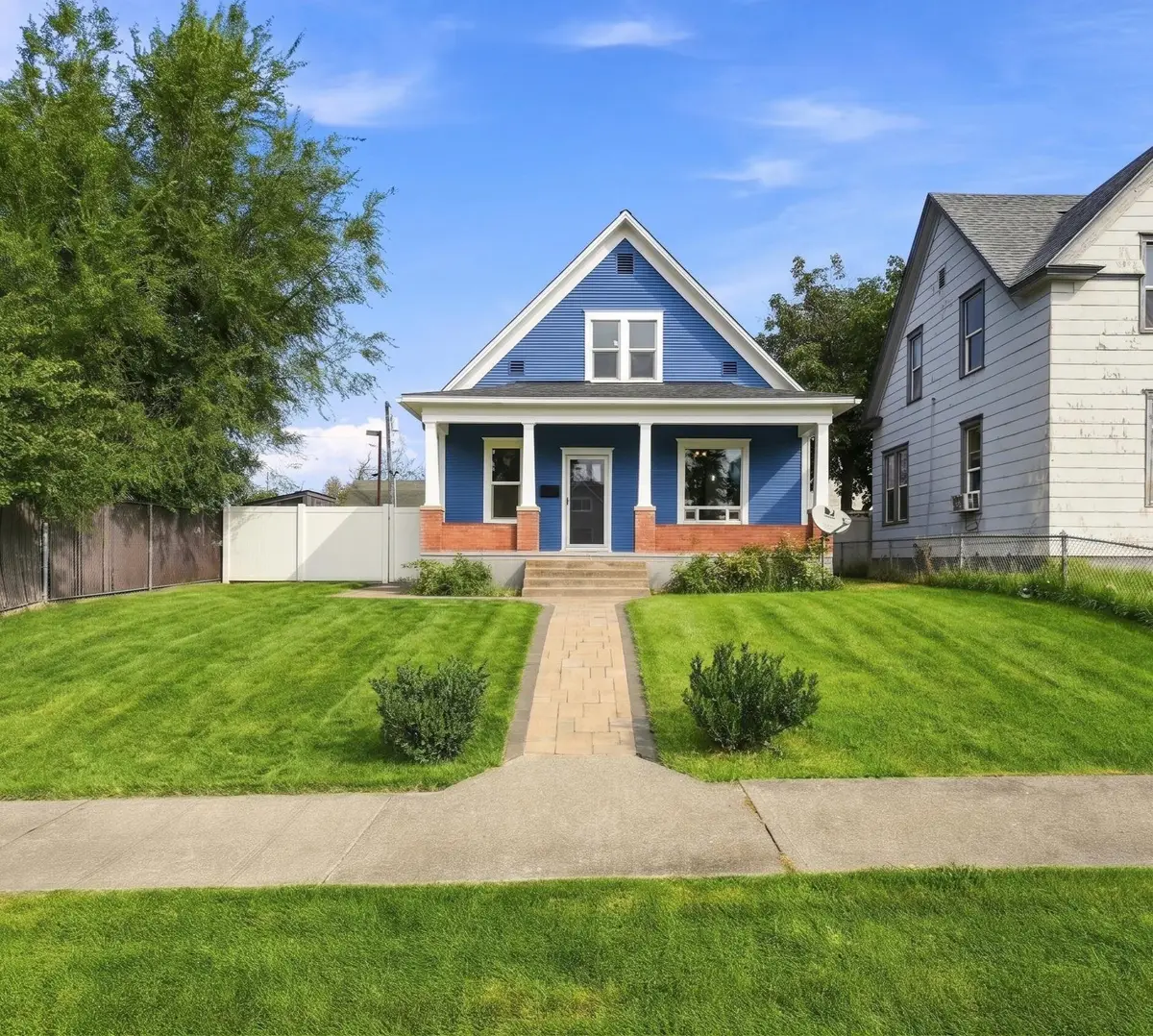 318 W Knox Ave, Spokane, WA 99205 - #1