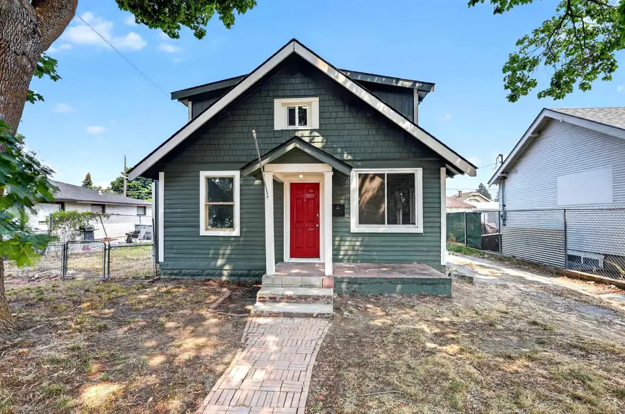 829 Crown Ave, Spokane, WA 99207 - #2