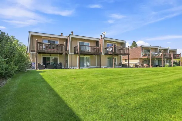 301 S Liberty Lake Rd #3 Rd, Liberty Lake, WA 99019