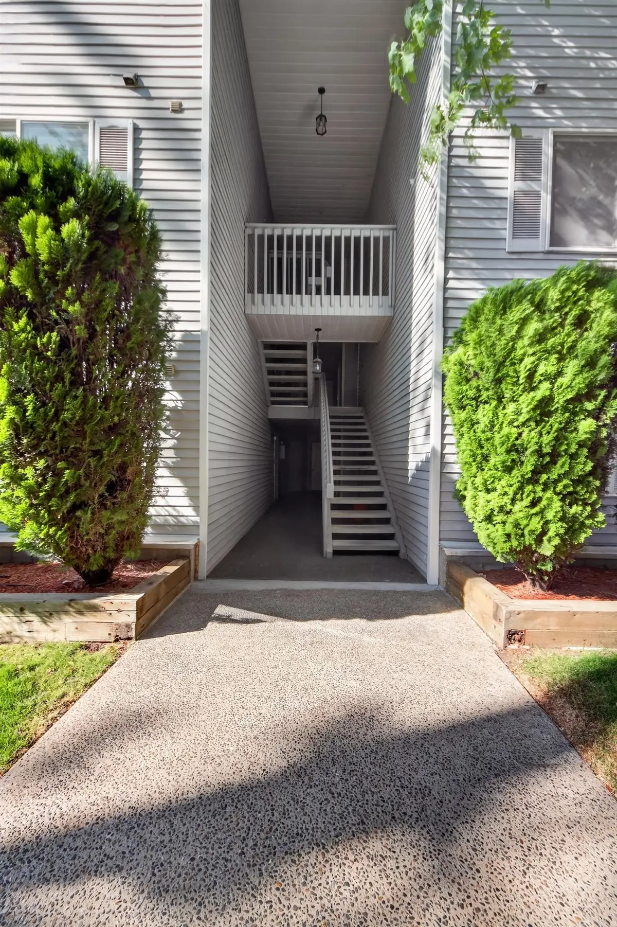 912 W Lincoln Pl #102, Spokane, WA 99204 - #1