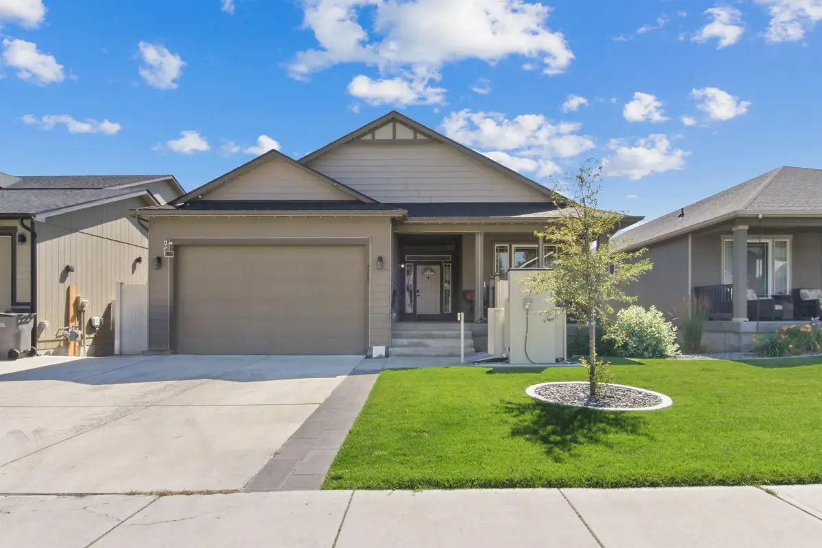 3209 S Dearborn Ln, Spokane, WA 99223 - #1