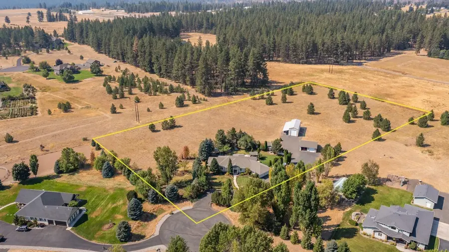 1708 W Cinnibar Ln, Spokane, WA 99224 - #2
