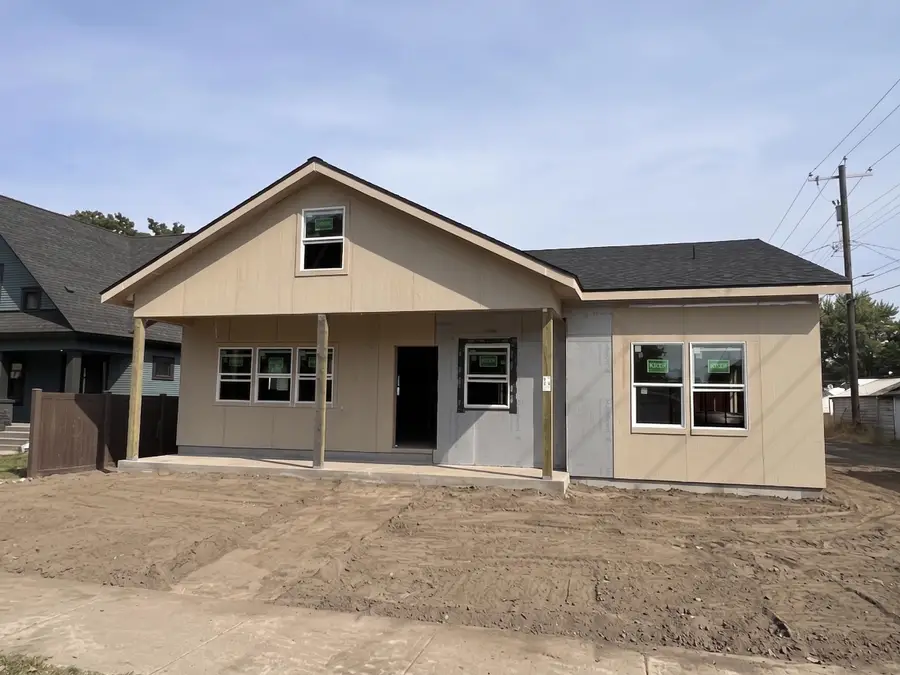 818 W Nebraska Ave, Spokane, WA 99205 - #2