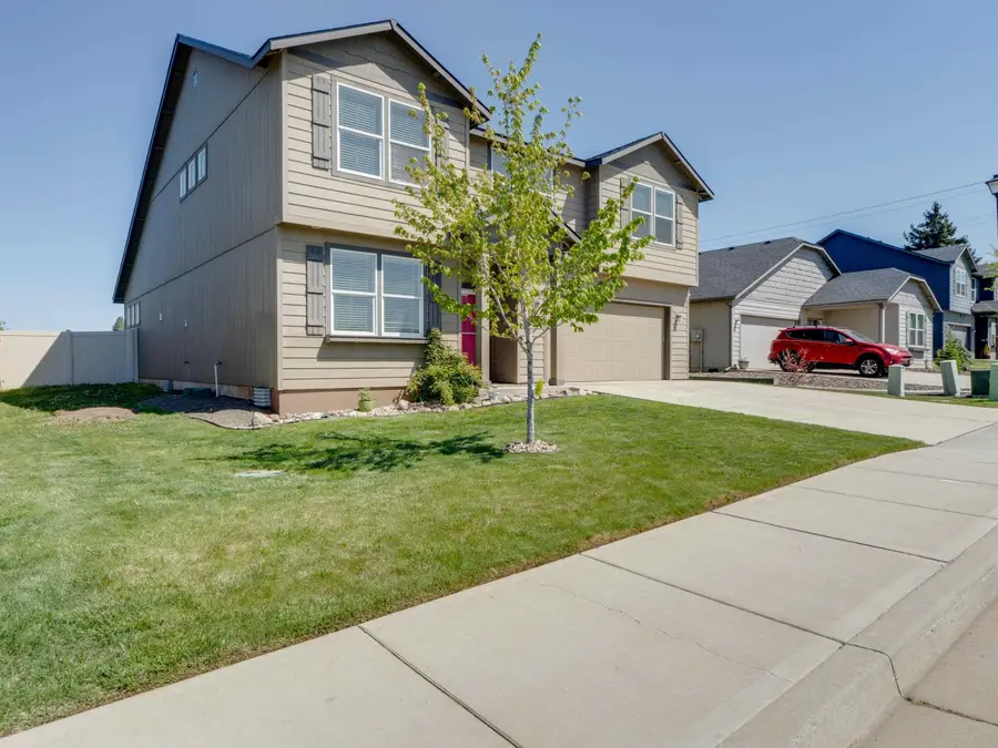 671 Condor Dr, Cheney, WA 99004 - #2