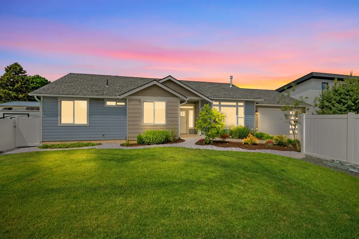 423 N Union Ln, Spokane Valley, WA 99206 - #1