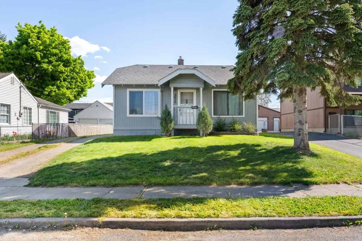 3828 E 26th Ave, Spokane, WA 99223 - #1