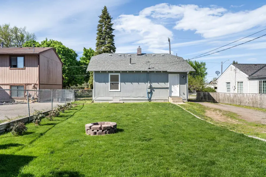 3828 E 26th Ave, Spokane, WA 99223 - #3