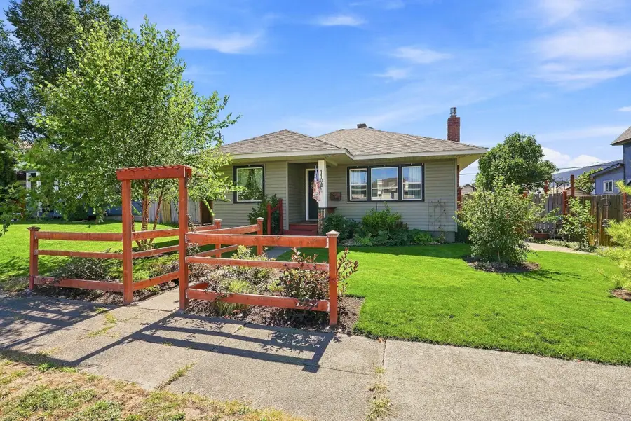 1108 E Providence Ave, Spokane, WA 99207 - #2