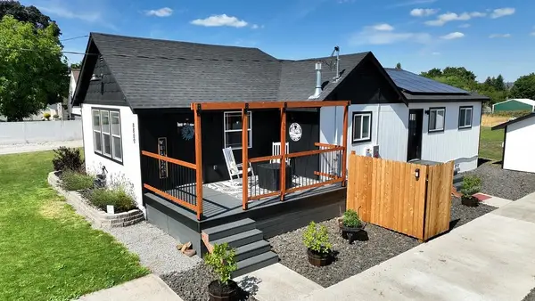 8809 E Cataldo Ave, Spokane Valley, WA 99212