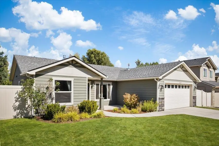 18427 E Selkirk Estates Rd, Greenacres, WA 99016 - #2