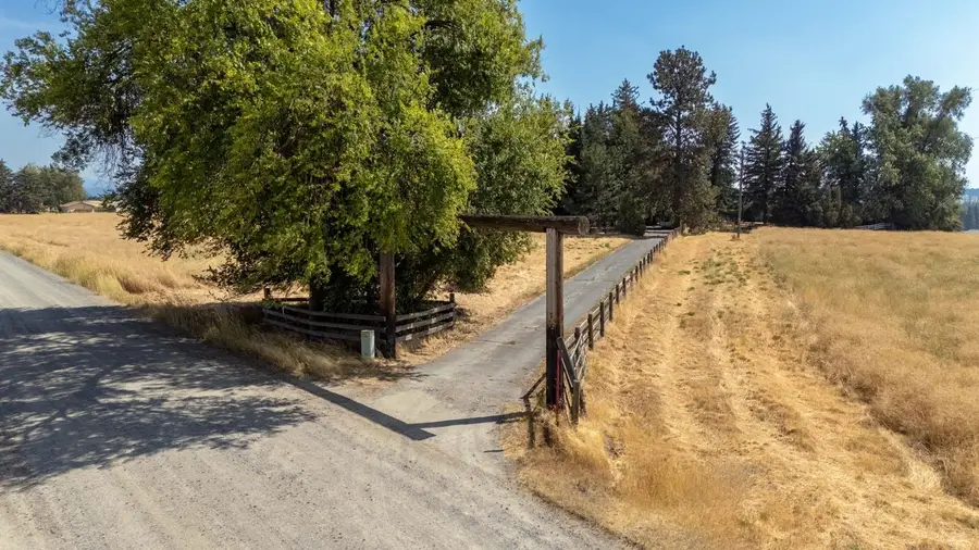 2821 W Denison Rd, Deer Park, WA 99006 - #2