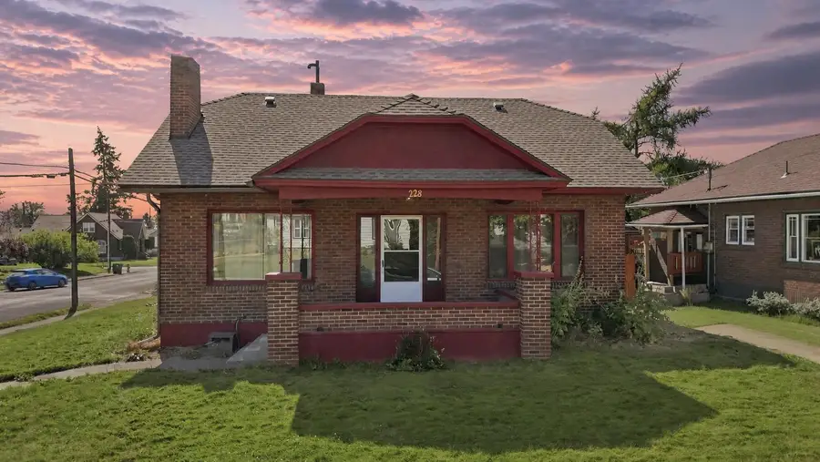 228 E Glass Ave, Spokane, WA 99207 - #3