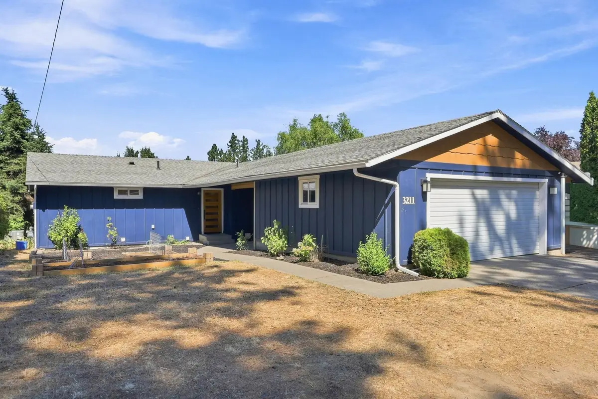 3211 E 11th Ave, Spokane, WA 99202 - #1